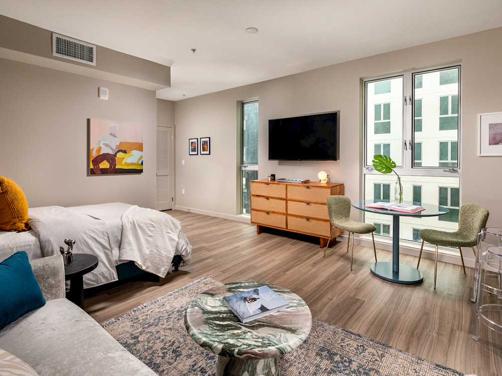 Single: Living Room and Bed II