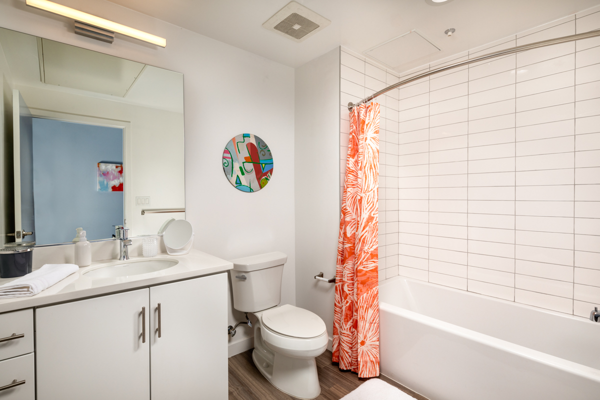 One Bedroom Master Bathroom